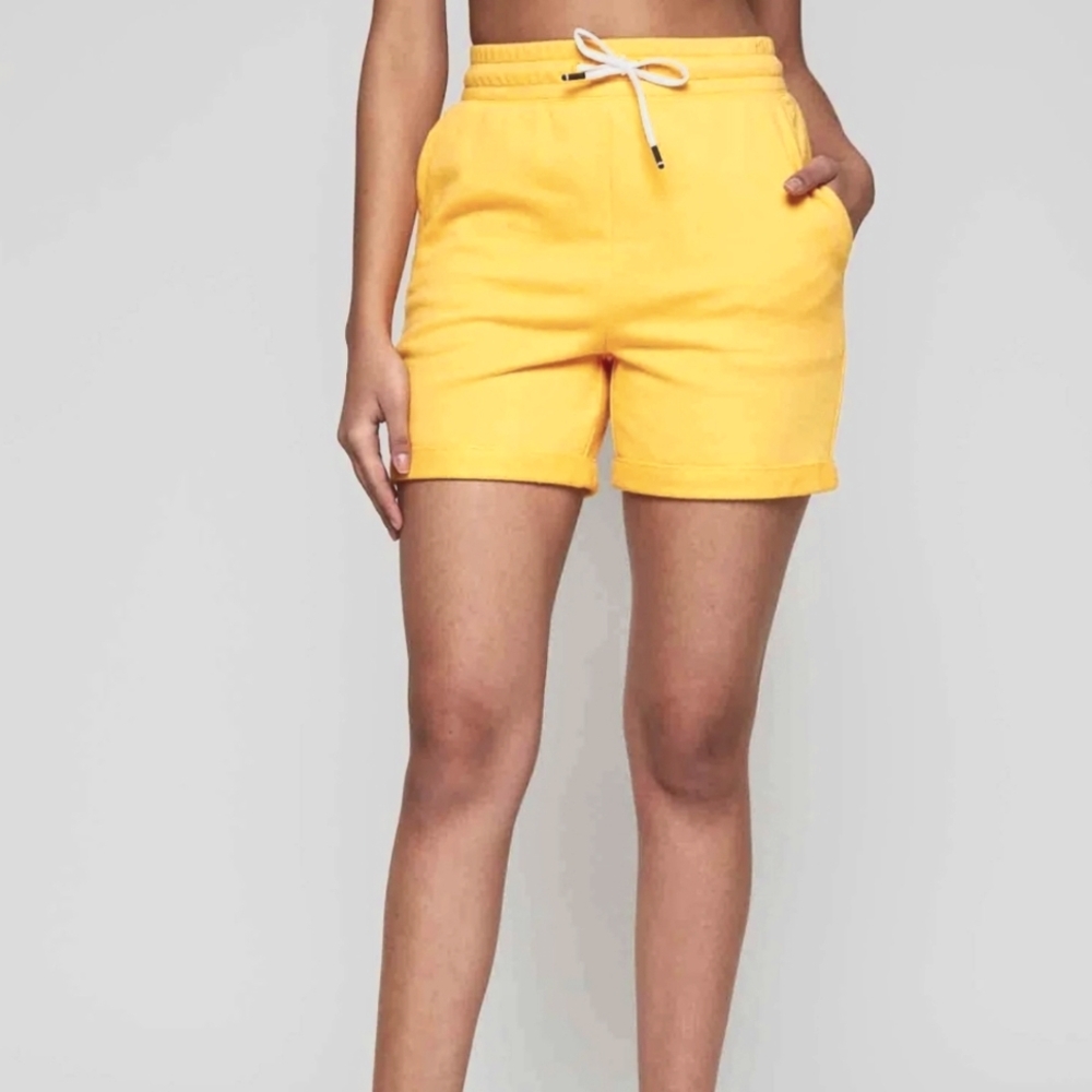NWT FOURLAPS Sweatshorts Banana Drawstring Rush Short High Waist S